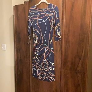 Classic j McLaughlin print!   Comfortable and flattering